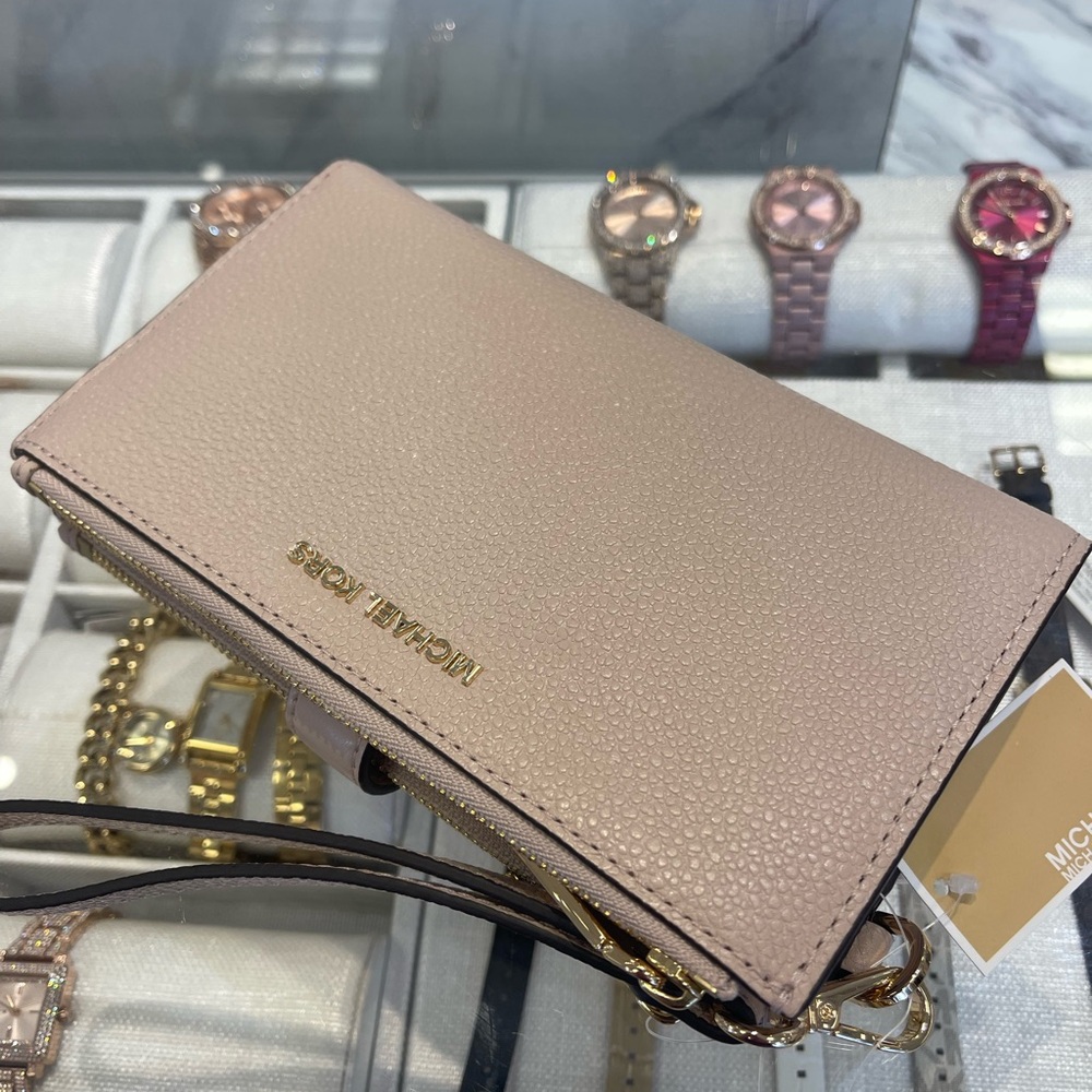 MICHAEL MICHAEL KORS Adele Leather Wallet Double Zip wristlet
Soft Pink 
NWT - Picture 14 of 16